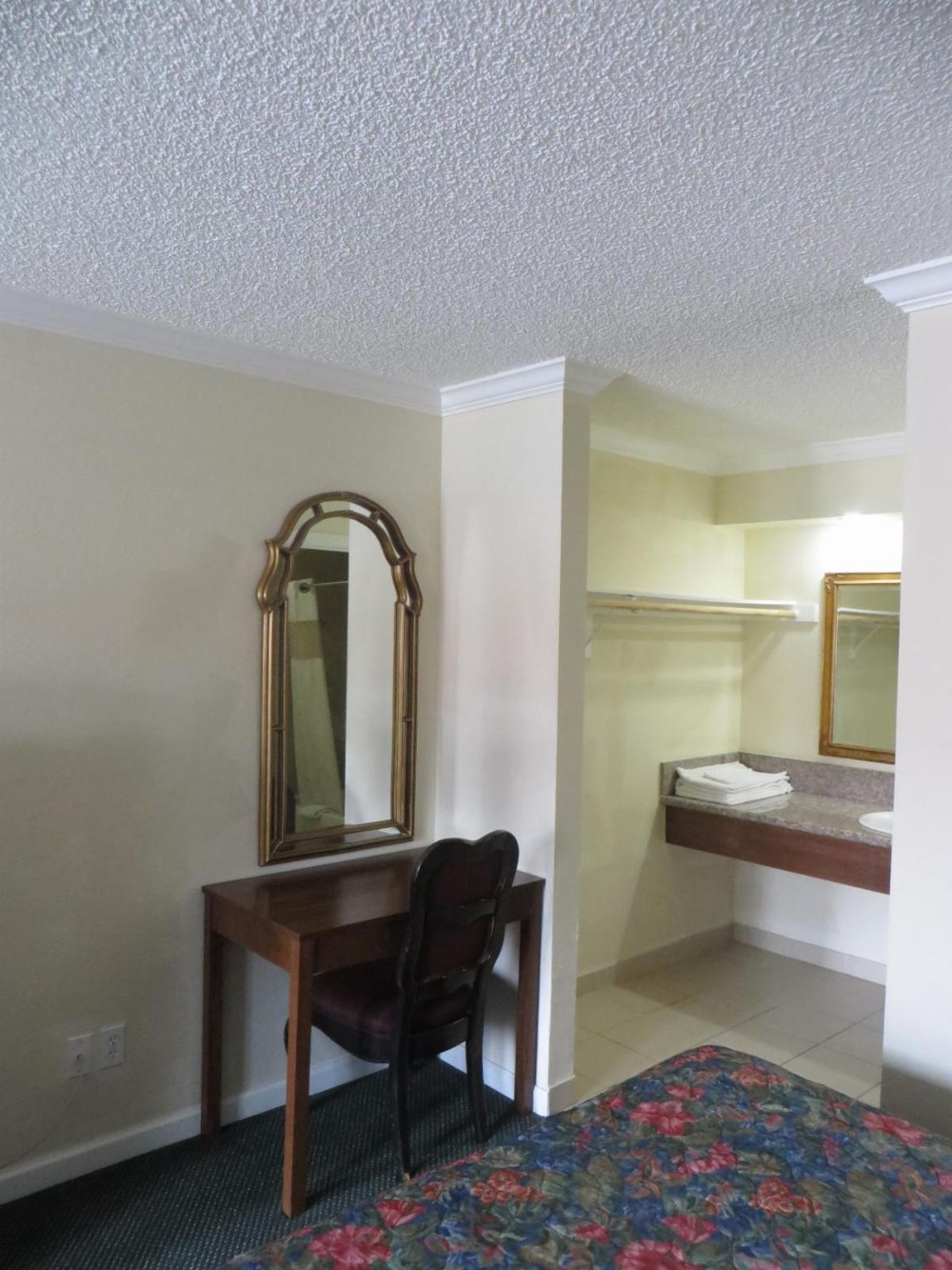 Room image 2